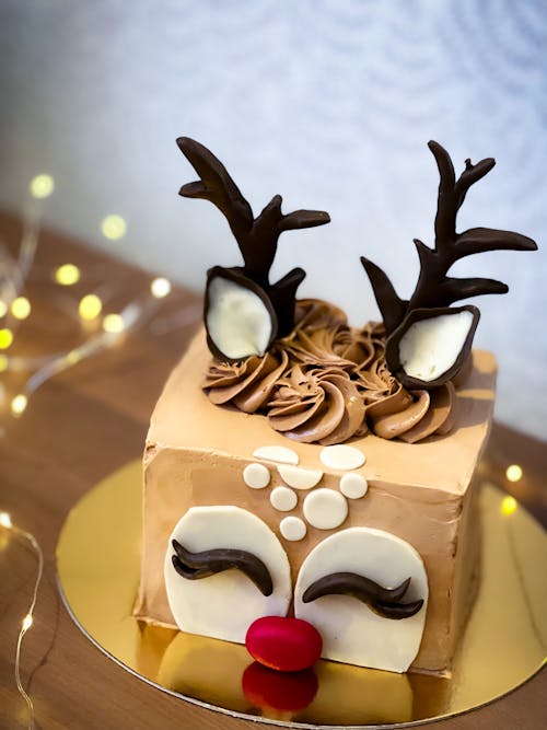 Reindeer Chocolate Ganache Cookie Cake