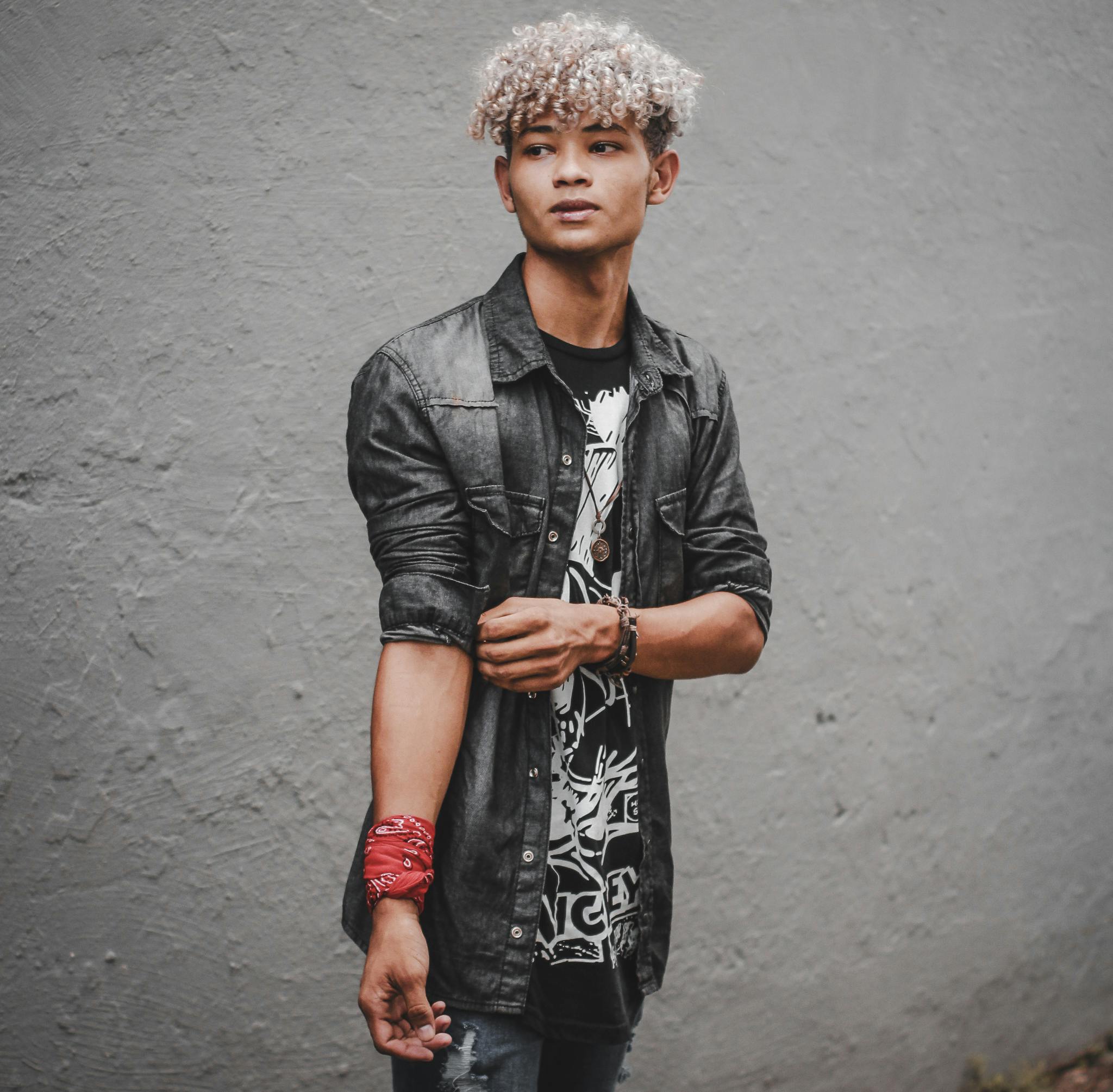 pexels-photo-1845505.jpeg?cs=srgbu0026dl=pexels-jean-leal-1845505.jpgu0026fm=jpg