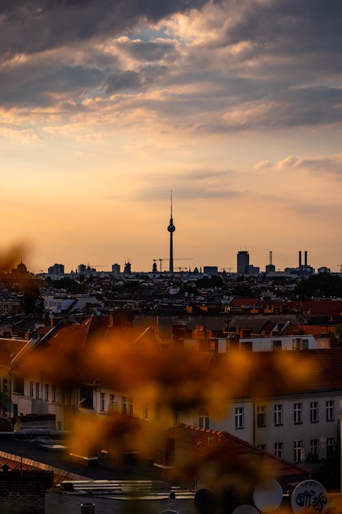 Kostenloses Stock Foto zu gebäude, sonnenuntergang, stadt