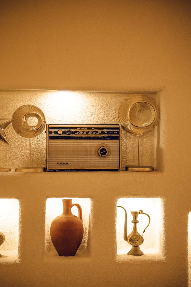 Vintage Radio On A Shelf