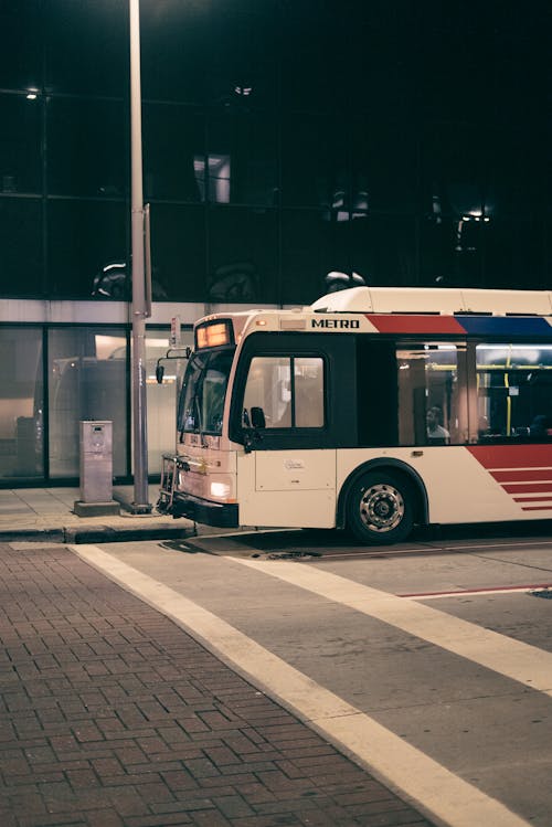 Darmowe zdjęcie z galerii z autobus, miasta, miasto