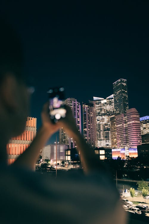 人, 垂直拍攝, 城市 的 免費圖庫相片