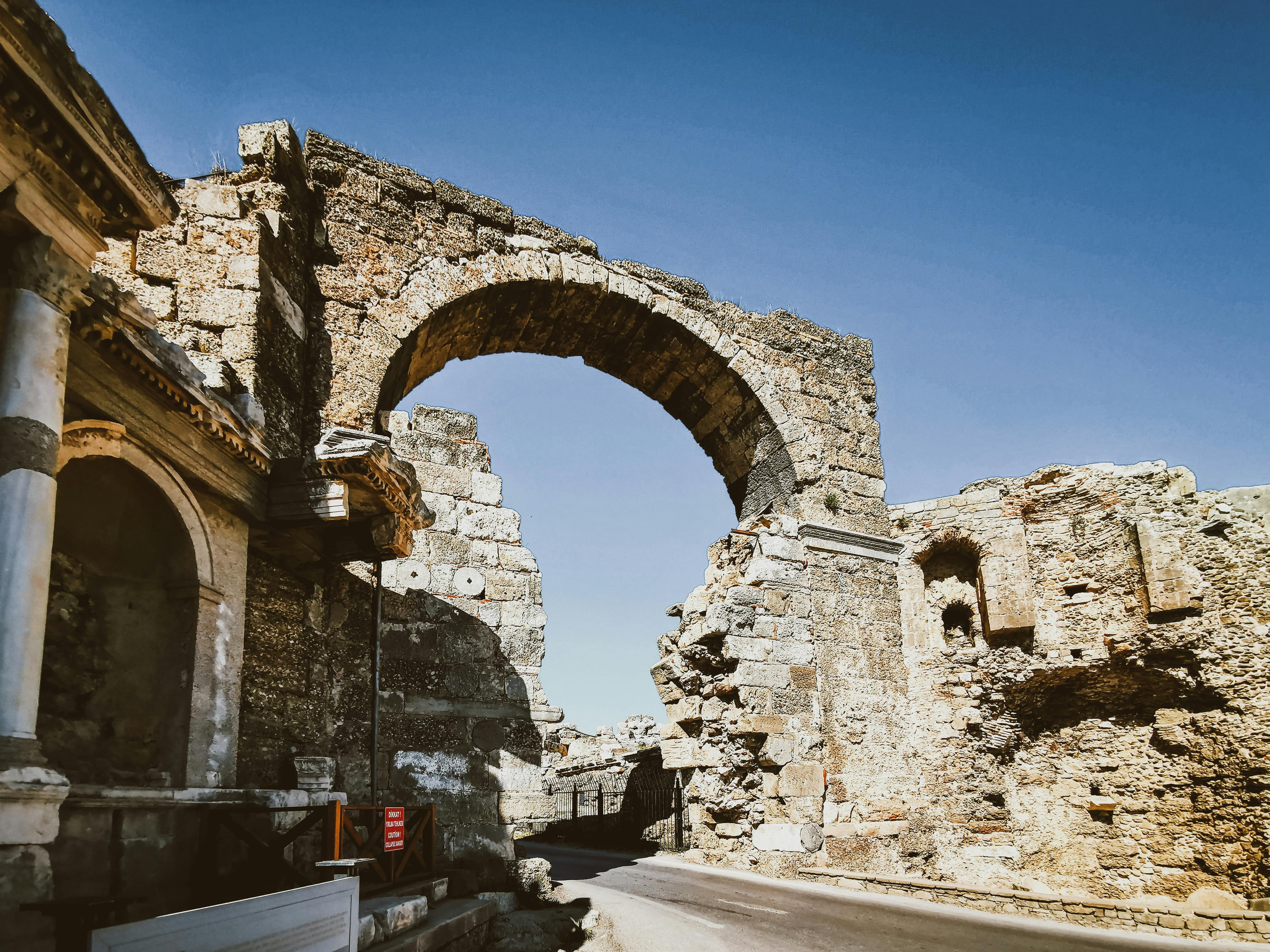 Ruins of Vespasian Gate in Side