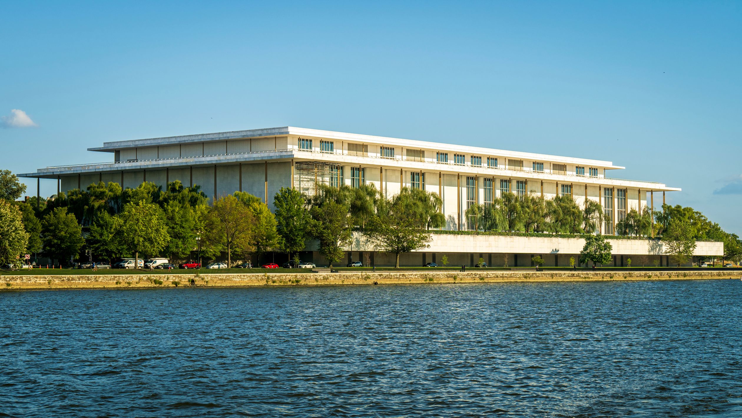 US Kennedy Center Faces Bankruptcy Risk US Kennedy Center Faces Bankruptcy Risk