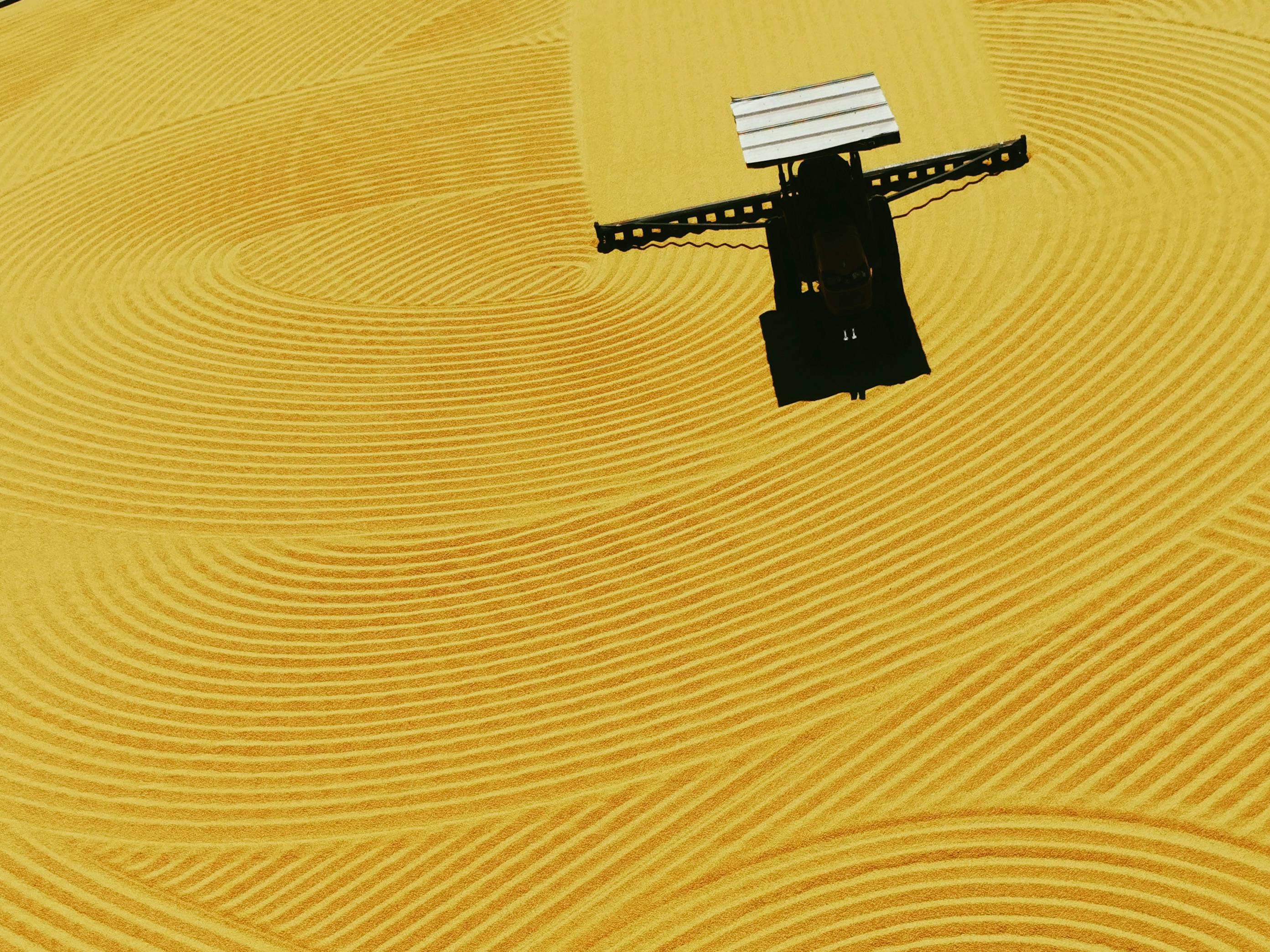 Kostenlos Traktor Während Der Strandpflege Stock-Foto