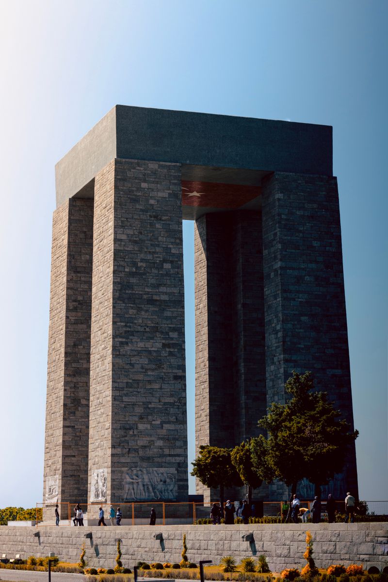 Iconic stone monument honoring Turkish martyrs in Çanakkale, Türkiye.
