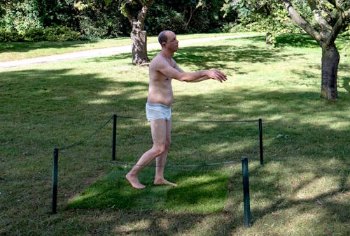 Frieze Sculpture Park 2023 - Tony Matelli - Sleepwalker side view