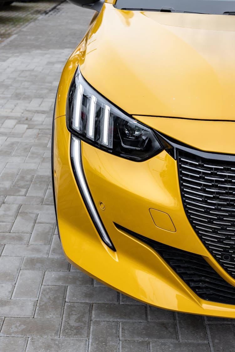 Headlight Of Peugeot 208GT