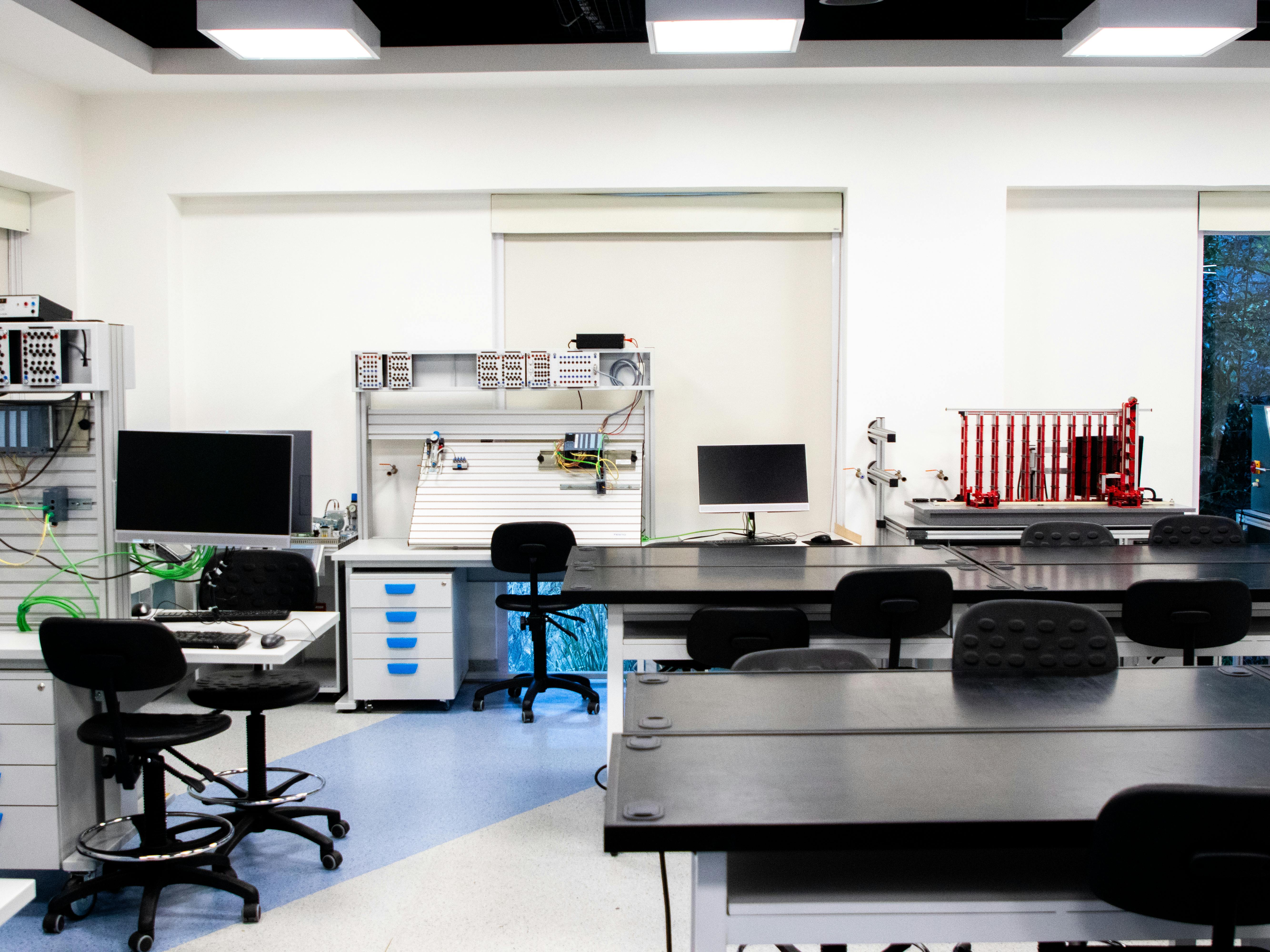 Beyond Innovation Theatre: Why Most Corporate Labs Fail and How to Pivot to Real Value