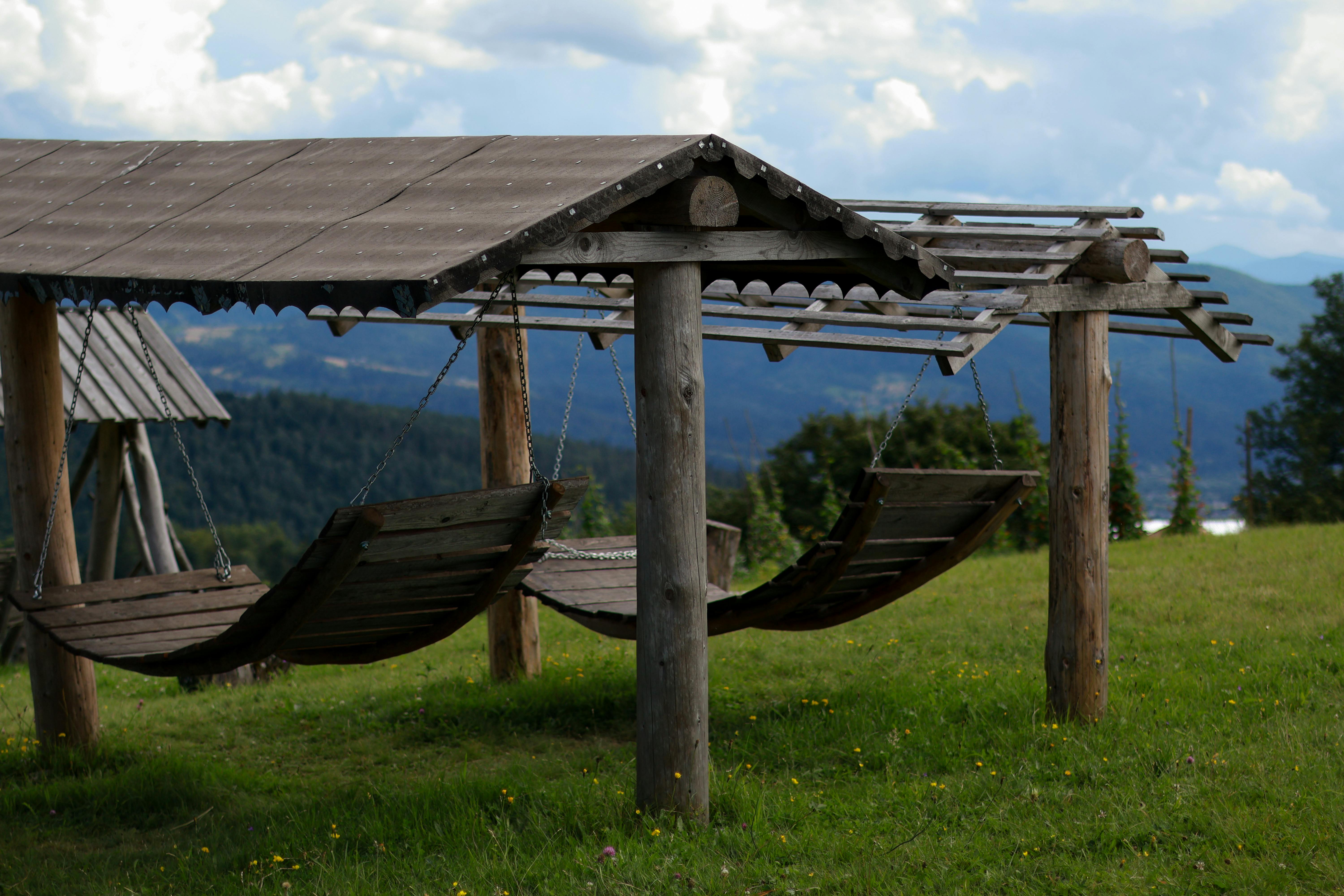 How to Build a Wooden Pergola: A Step-by-Step Guide for Your Backyard