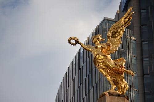 Безкоштовне стокове фото на тему «ангел незалежності, впритул, зовнішнє оформлення будівлі»