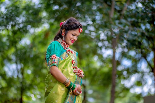 sagarstudio.in  maternity photoshoot 2023 maternity photoshoot traditional pregnancy photoshoot in saree with husband 