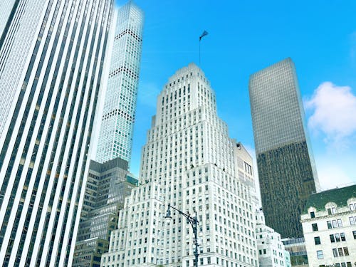 Foto stok gratis bidikan sudut sempit, distrik pusat kota, gedung menara