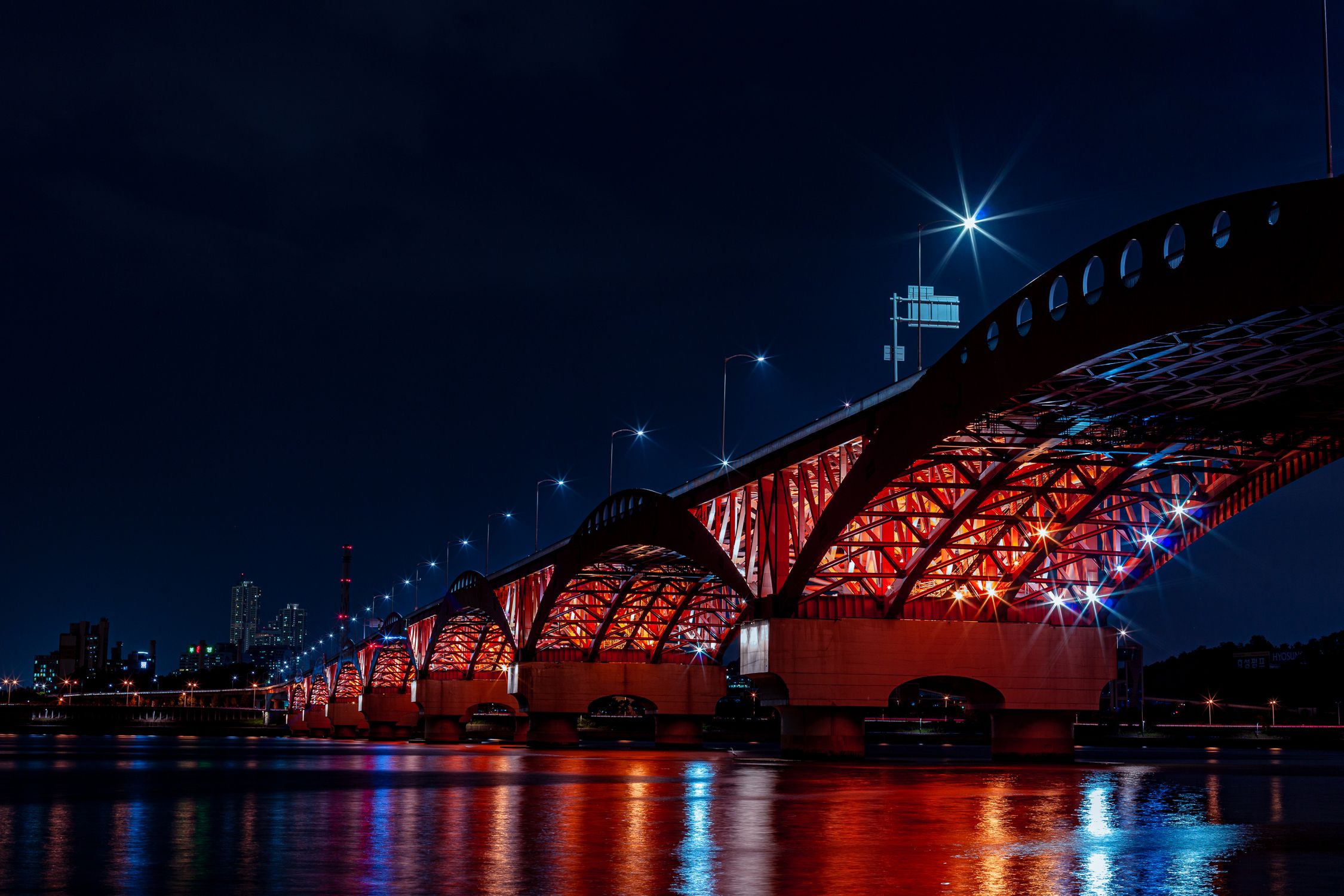 Seol Bridge Red Illuminated Seongsan Bridge in Seoul at Night · Free Stock Photo