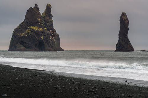 Kostnadsfri bild av havsbuntar, island, klippformation