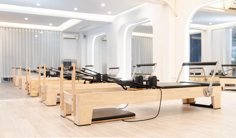 Pilates-studio — siisti tila ja reformer-laitteet