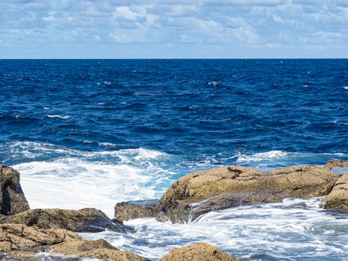 Foto d'estoc gratuïta de colpejant, fer surf, mar