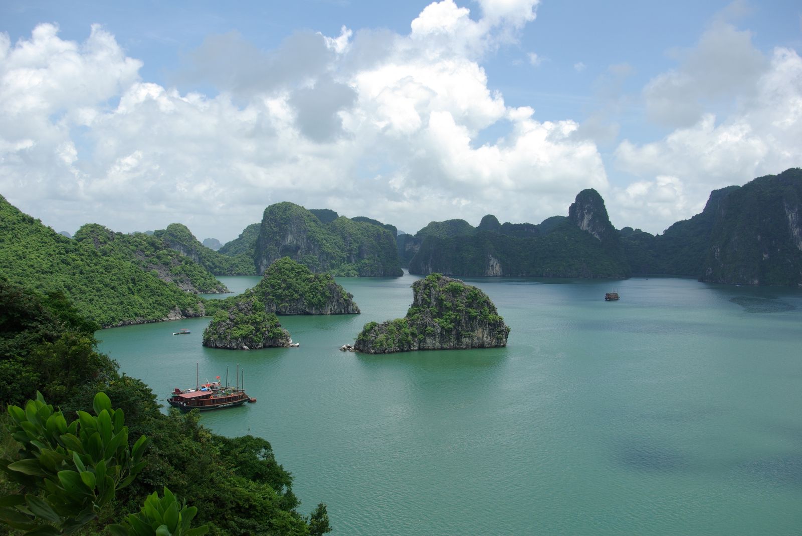Vietnam travel guide