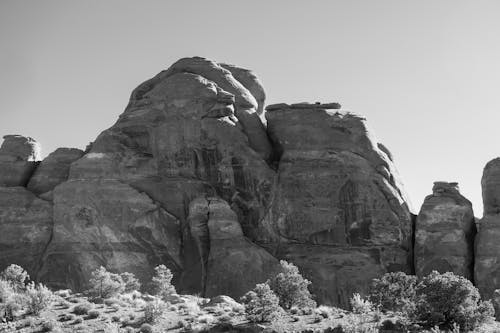 Immagine gratuita di arido, bianco e nero, catena montuosa