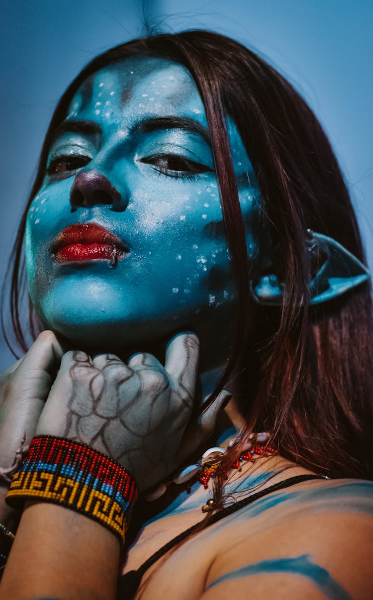 Woman In Avatar Cosplay