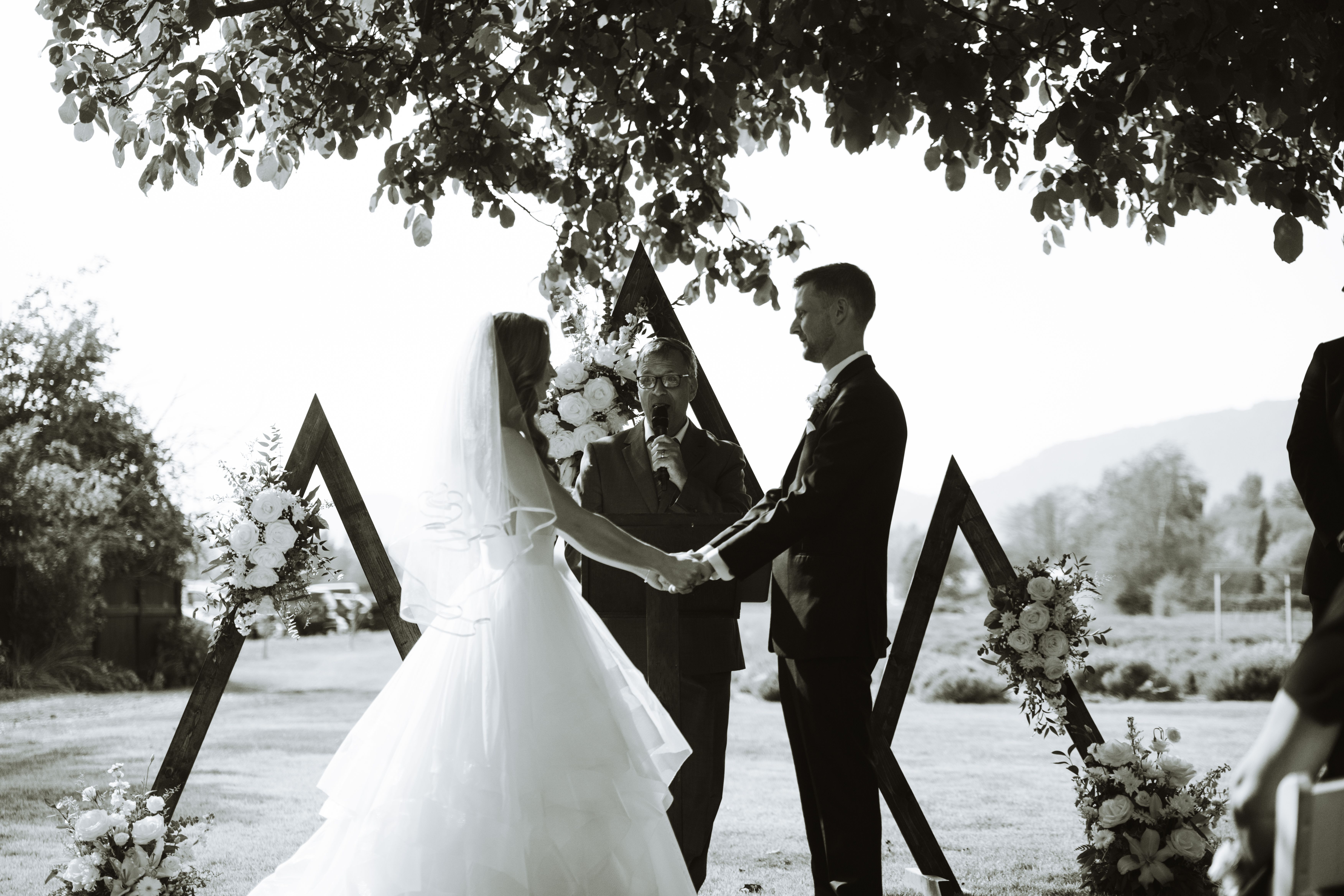 Newlyweds on Wedding Ceremony in Black and White · Free Stock Photo