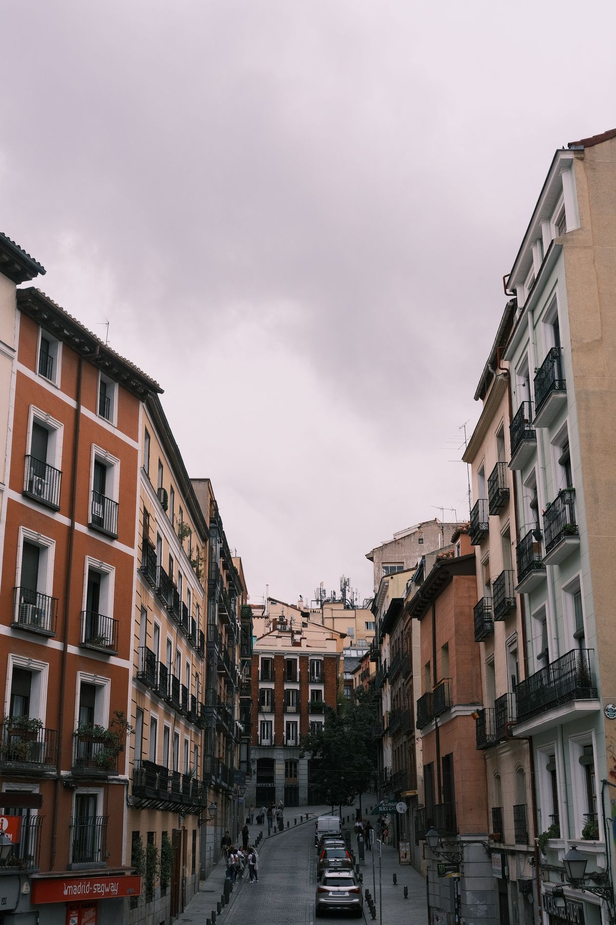 Madrid for Digital Nomads: Best Neighbourhoods, Co-Working and Hotels