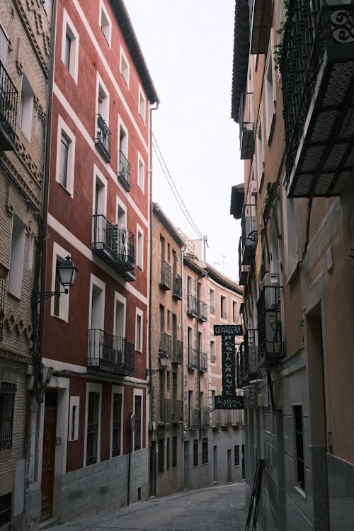 Ingyenes stockfotó barcelona, épületek, falak témában