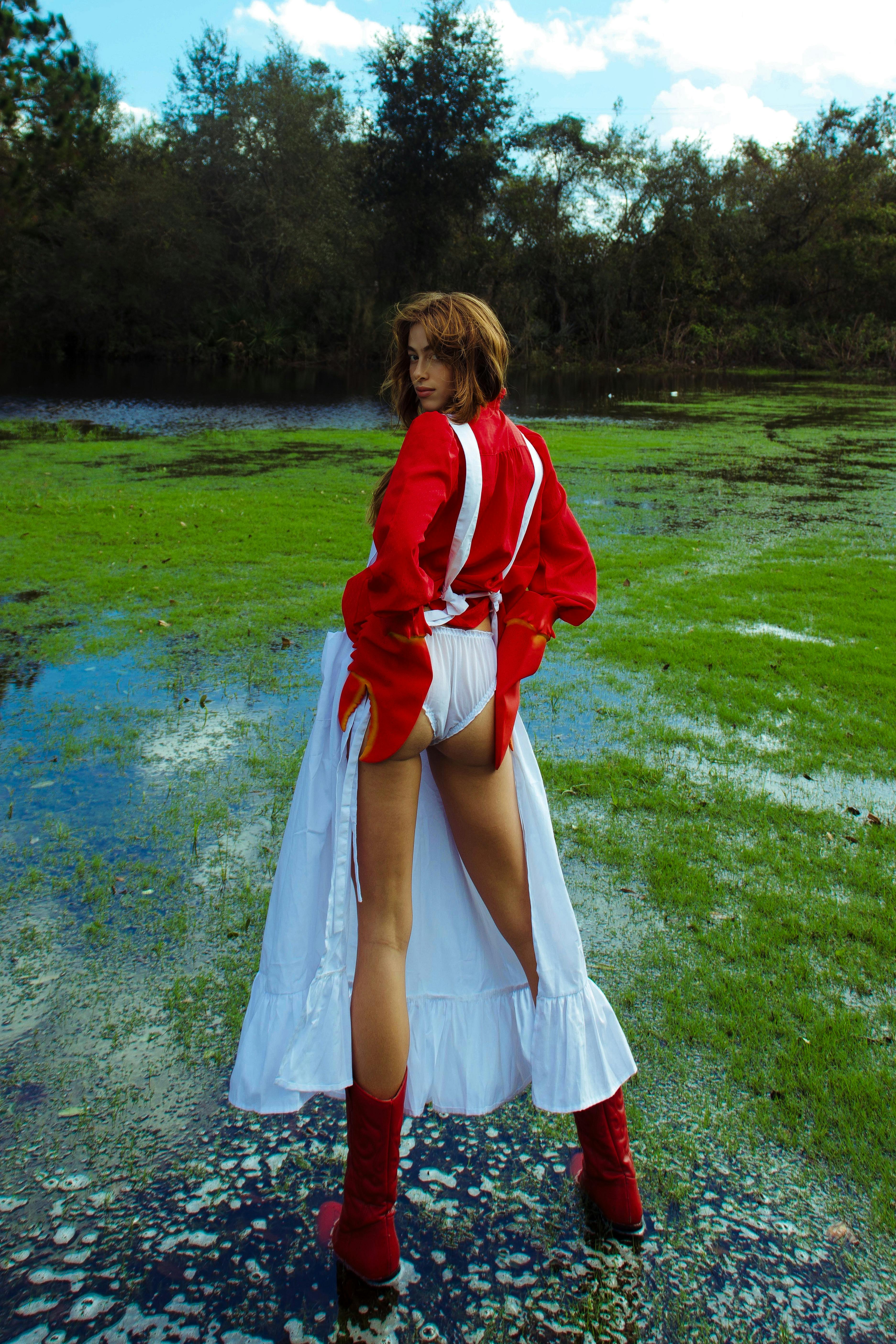 Swamp Woman Photos, Download The BEST Free Swamp Woman Stock Photos