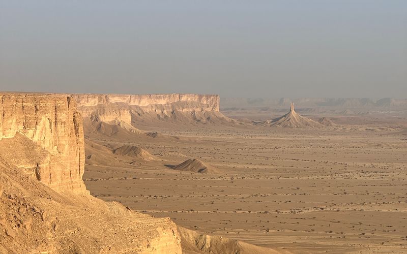 Edge of the World Saudi Arabia — Everything You Need to Know