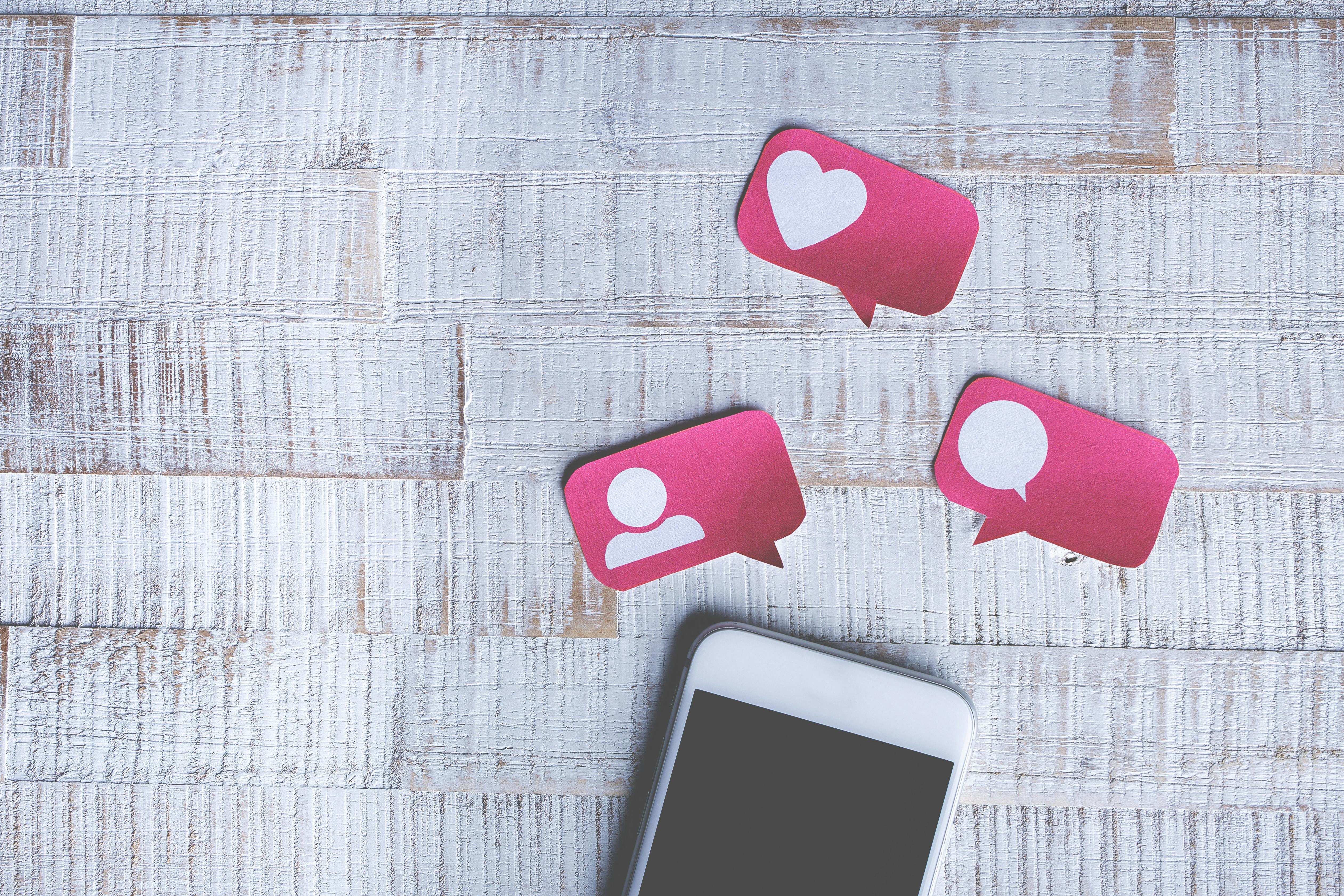 Keuntungan berjualan di Instagram juga bisa berbalas pesan dengan calon pembeli. 
