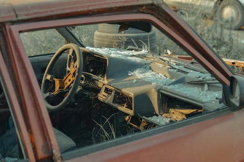 Kostenloses Stock Foto zu auto, fahrzeug, fenster