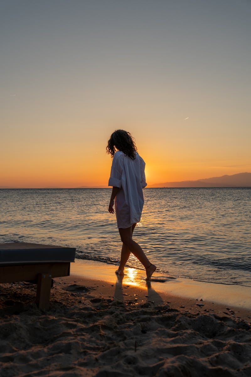 Nude Beach Walking Photos, Download The BEST Free Nude Beach Walking