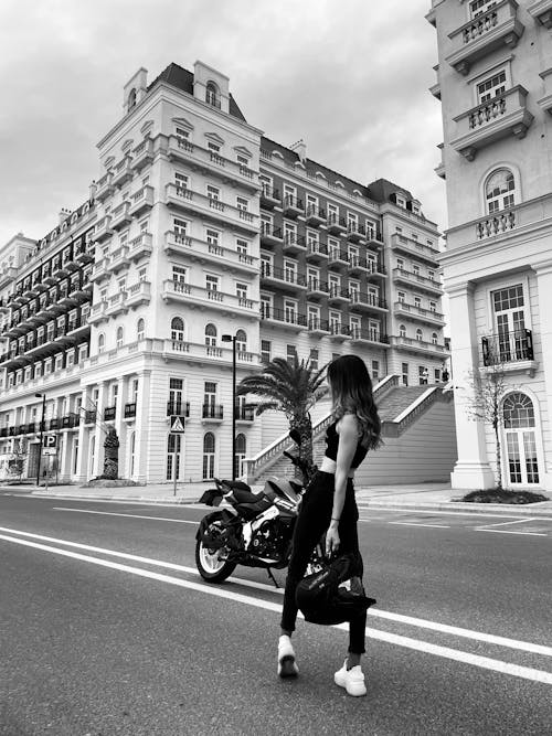 Foto profissional grátis de capacete, cidade, cidades