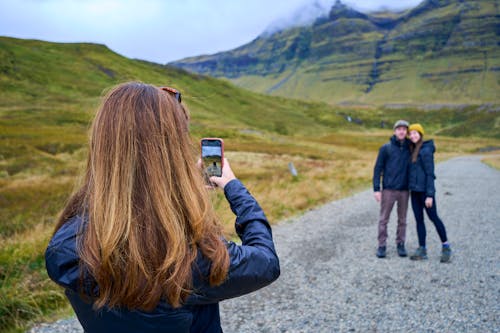 Gratis stockfoto met avontuur, bruin haar, gebruik makend van