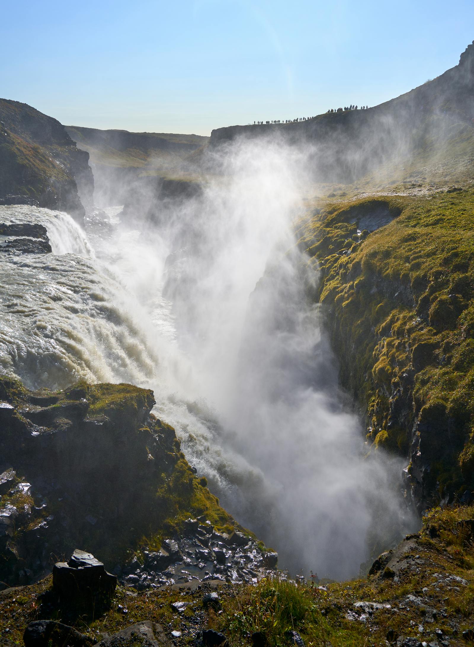 Gorgeous huge waterfall in ravine · Free Stock Photo