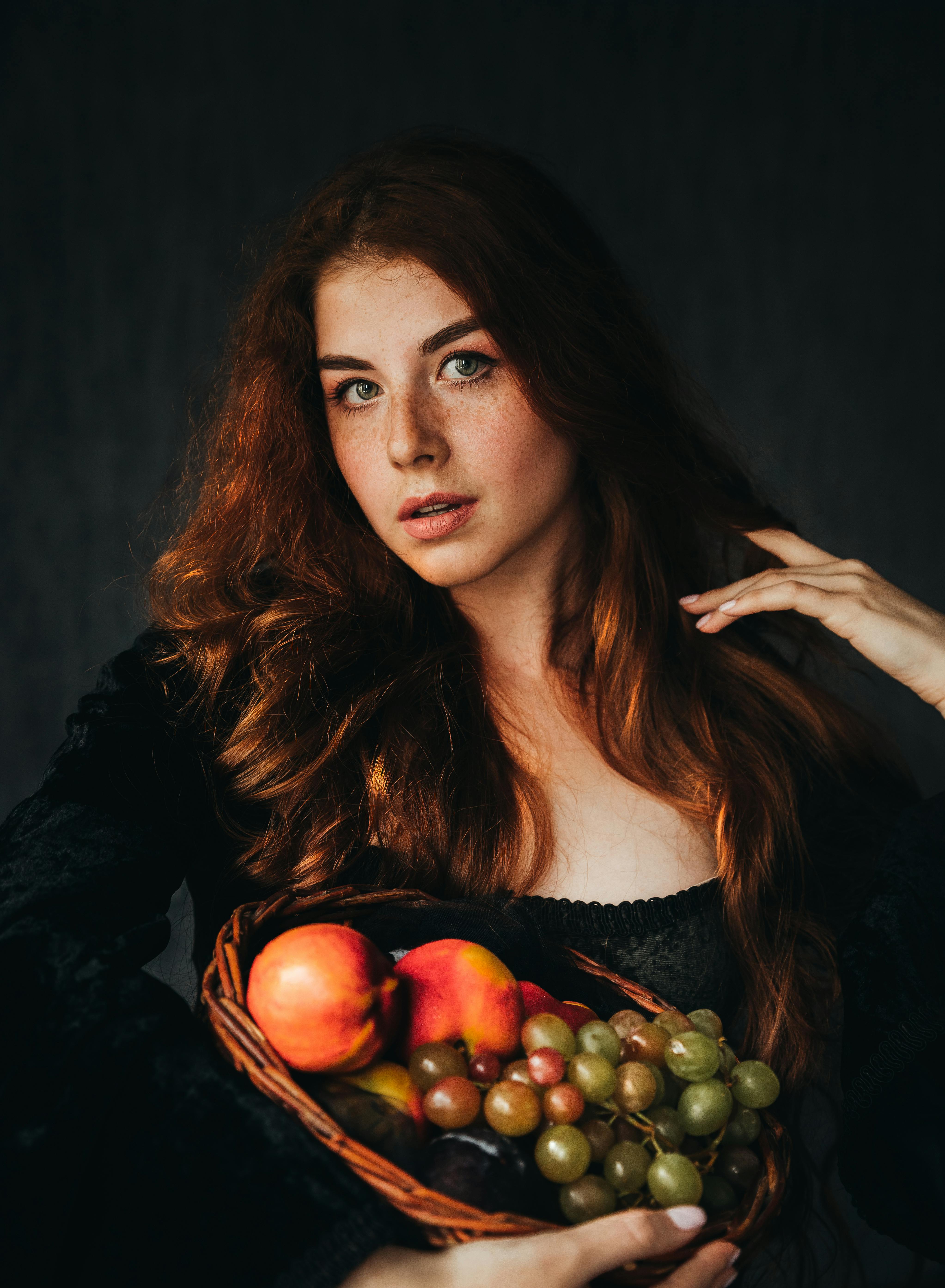 bezplatná Základová fotografie zdarma na téma #krytý, běloch, brunetka Základová fotografie