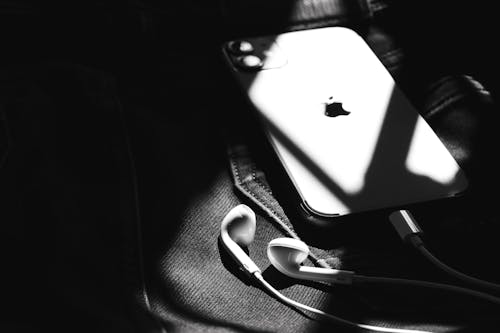 Darmowe zdjęcie z galerii z czarno-biały, i-phone, nasłoneczny