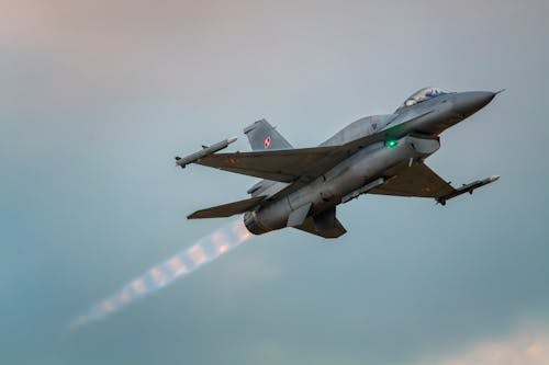Ingyenes stockfotó akció, F-16, hadsereg témában