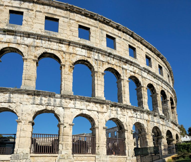 Serdica: The Roman Jewel of the Balkans Serdica: The Roman Jewel of the Balkans