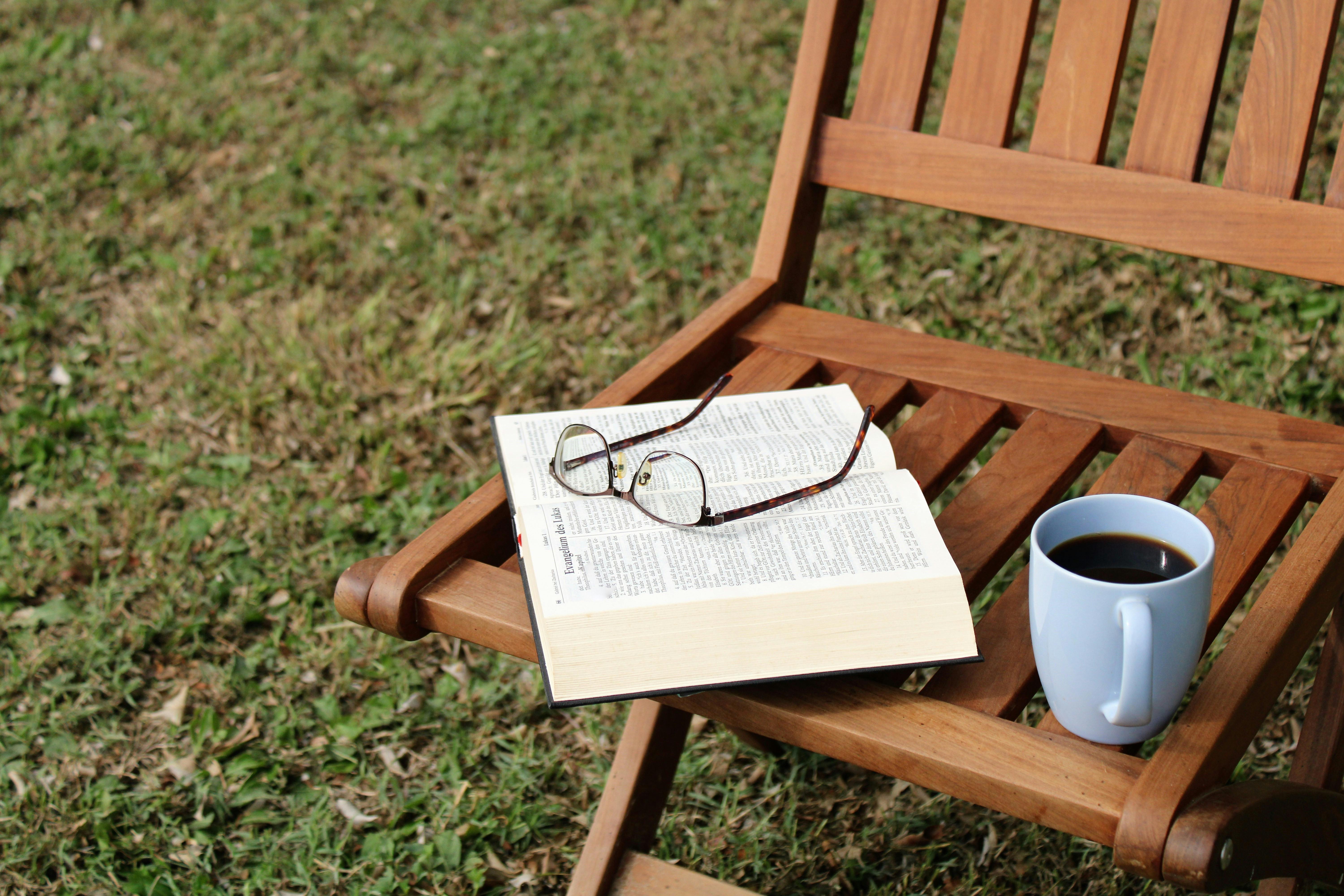 Drivers Ed Book Photos, Download The BEST Free Drivers Ed Book Stock