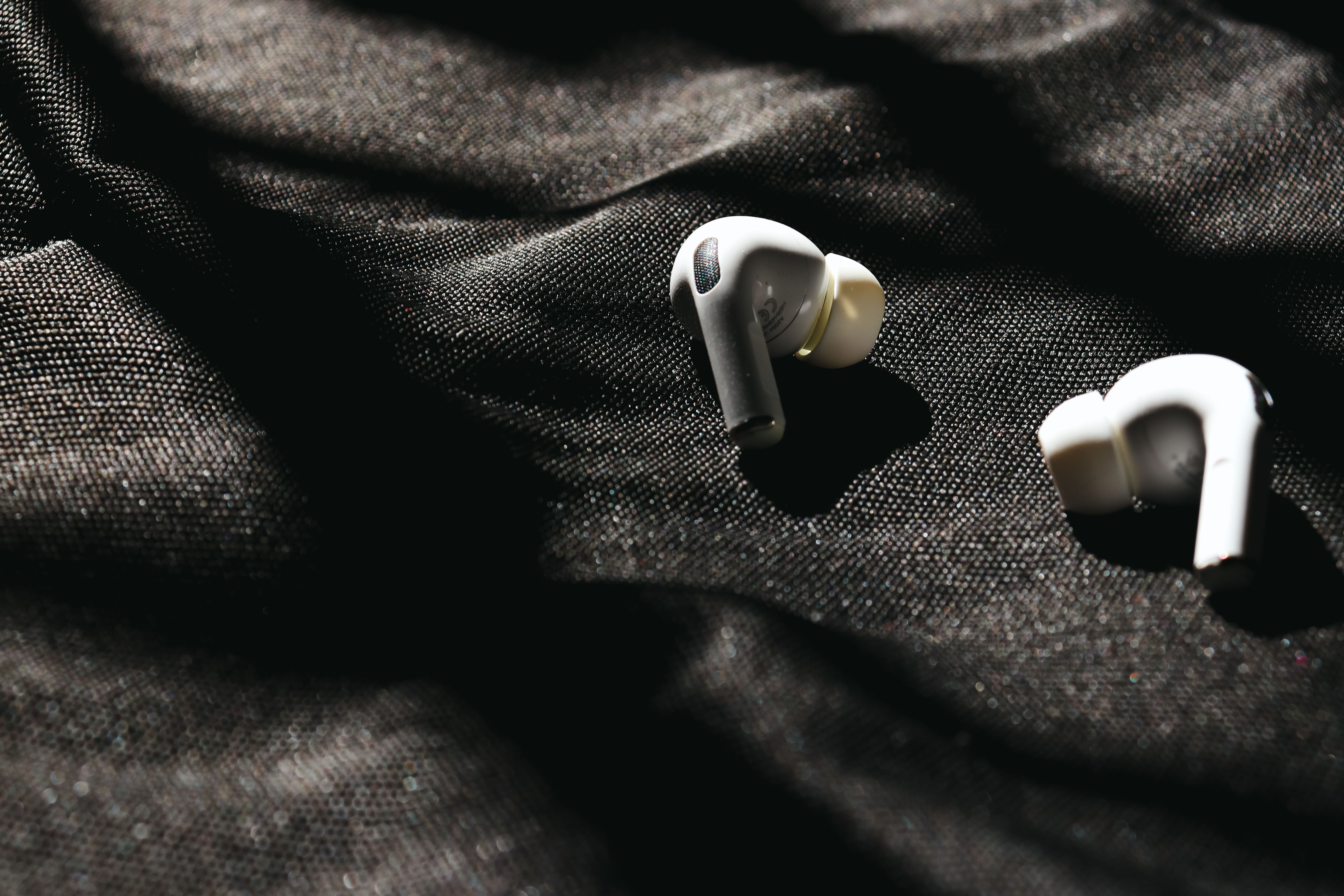Hi-Fi Earbuds