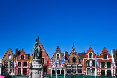 Plaza del Mercado centro de Brujas