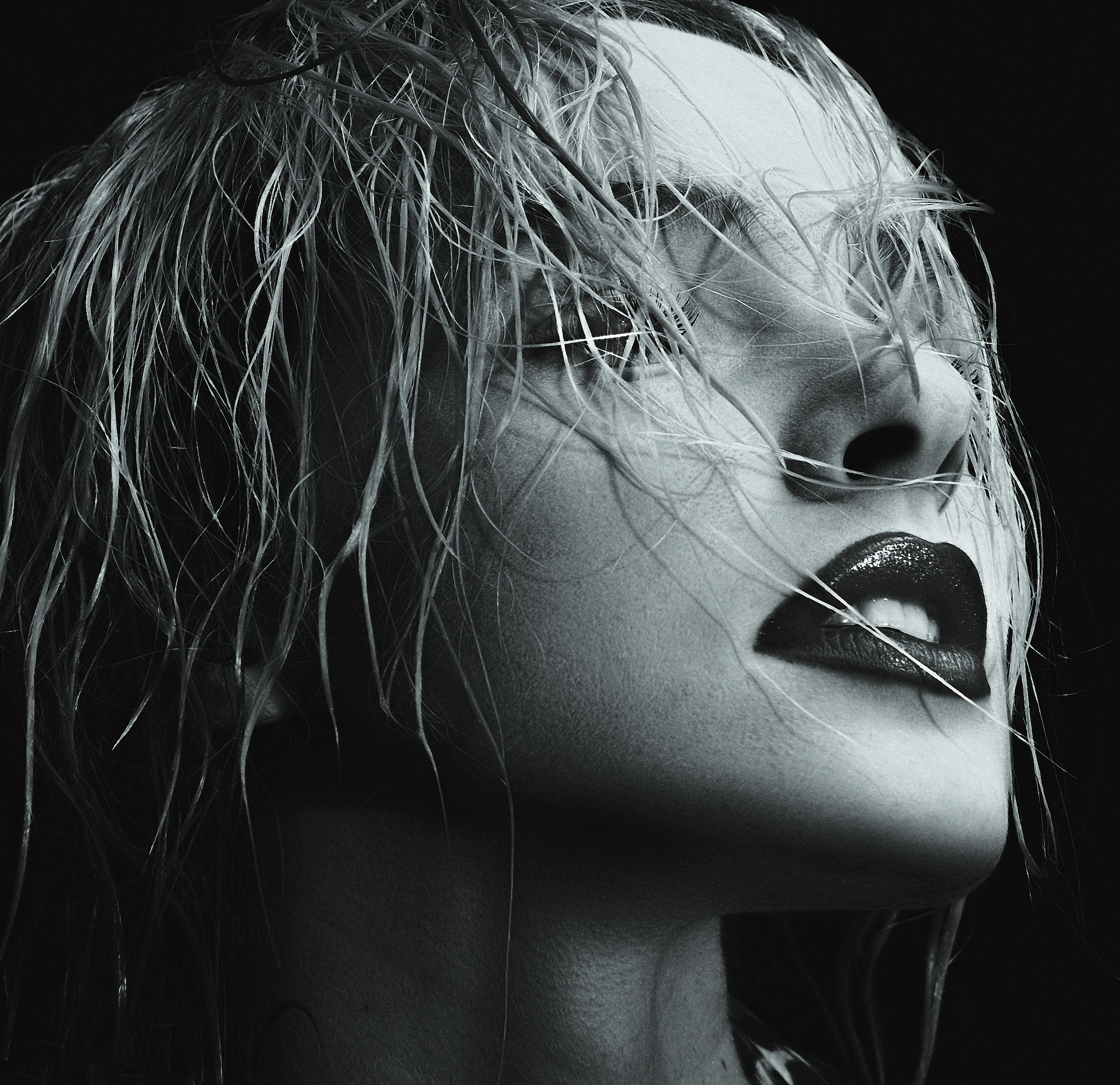 Charlize Theron Shares Rule For Future Relationships — Photo by Alexander Krivitskiy on Pexels