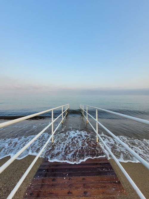 Kostenloses Stock Foto zu fußgängerwege, fußweg, meer