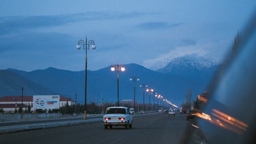 Foto profissional grátis de condução de carro, estradas, montanhas do cáucaso