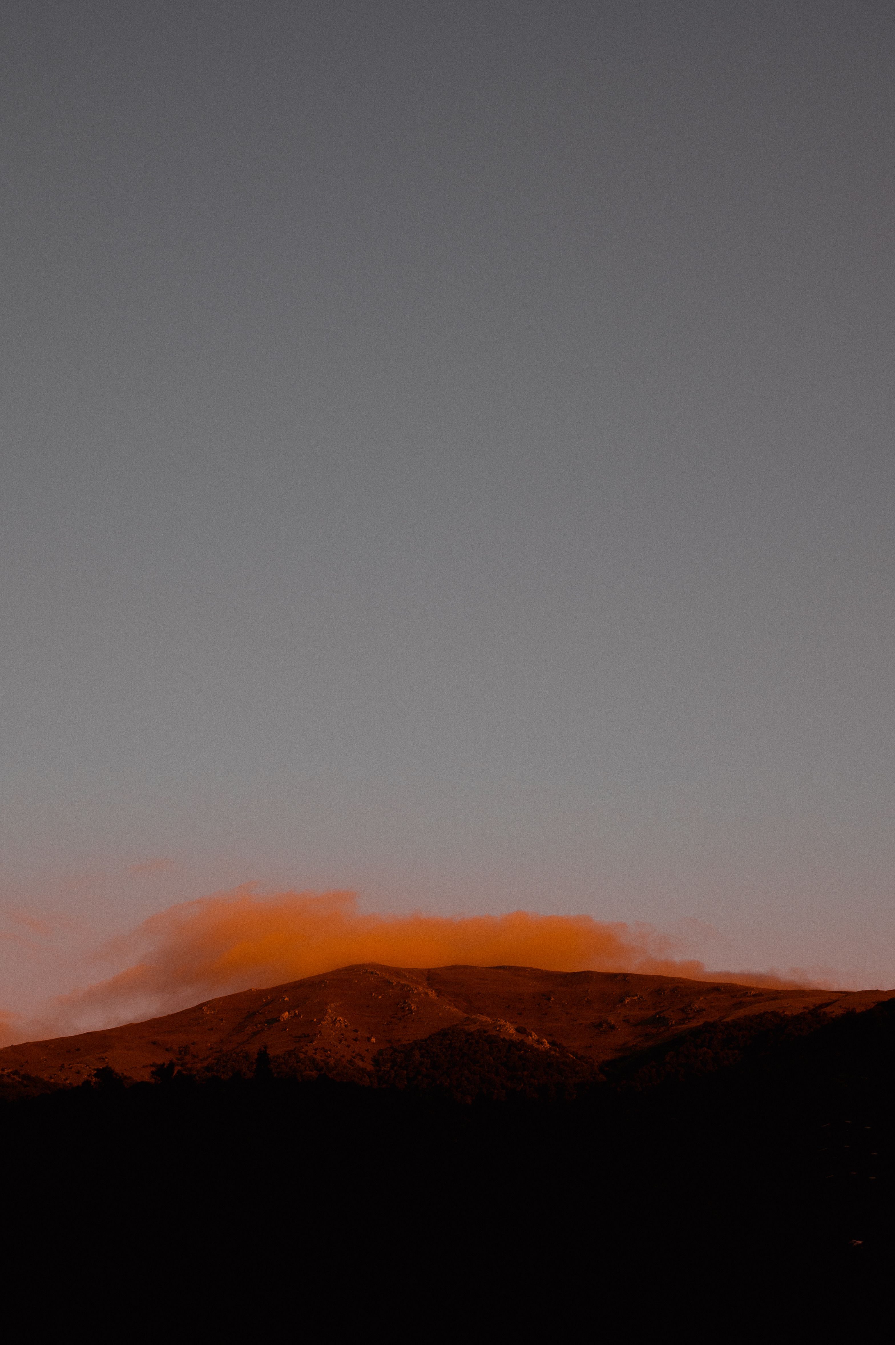 Clear Sky over Hill at Sunset · Free Stock Photo