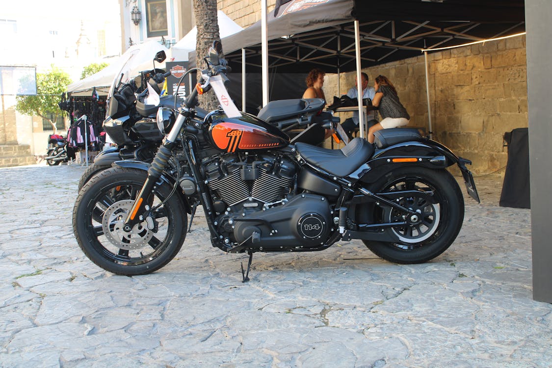 concentración de motocicletas Harley Davidson en El Puerto de Santa María