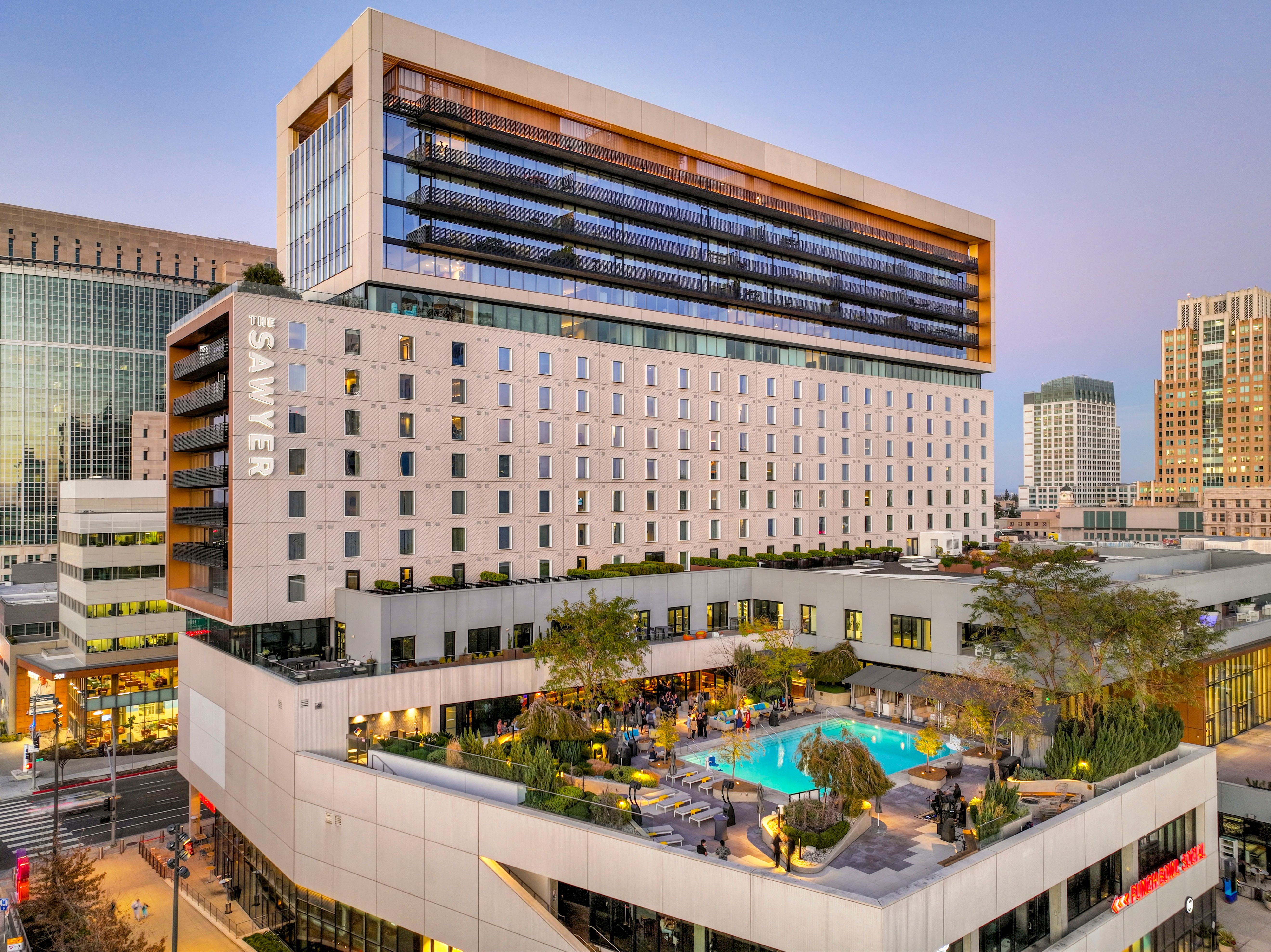 Albuquerque hotels defend policy restricting local residents from booking rooms — Photo by Stephen Leonardi on Pexels
