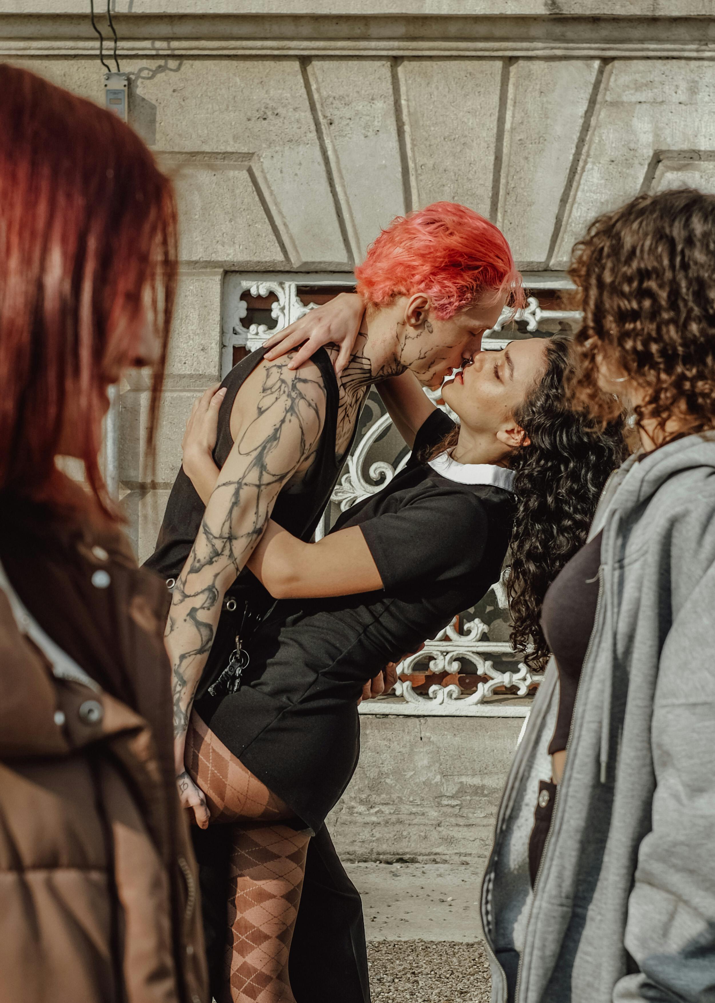 Enchanting Expressions: Captivating Love GIFs That Illuminate the Depths of Affection