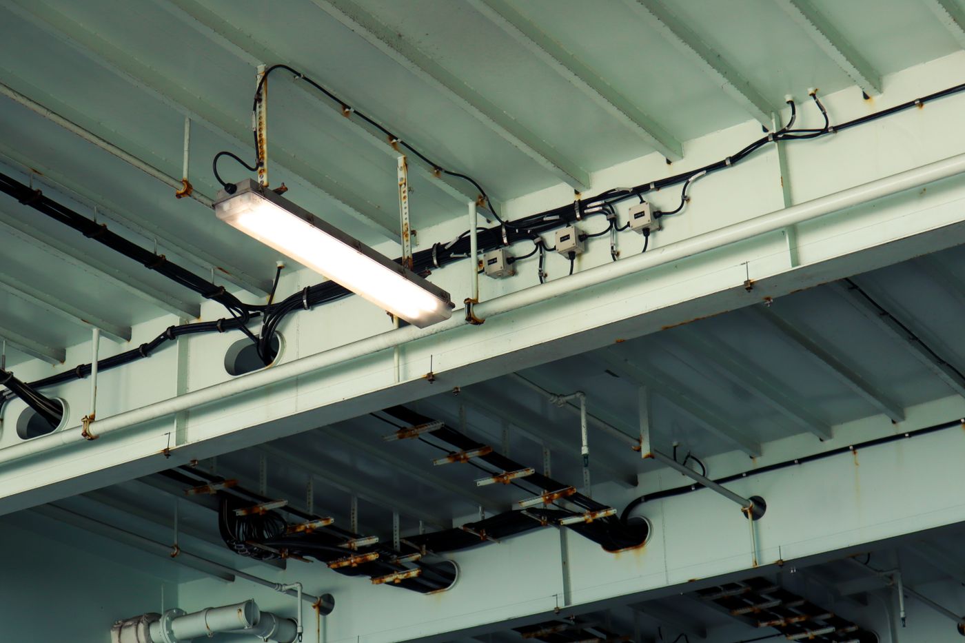 Ceiling light wiring and lighting fixture installation